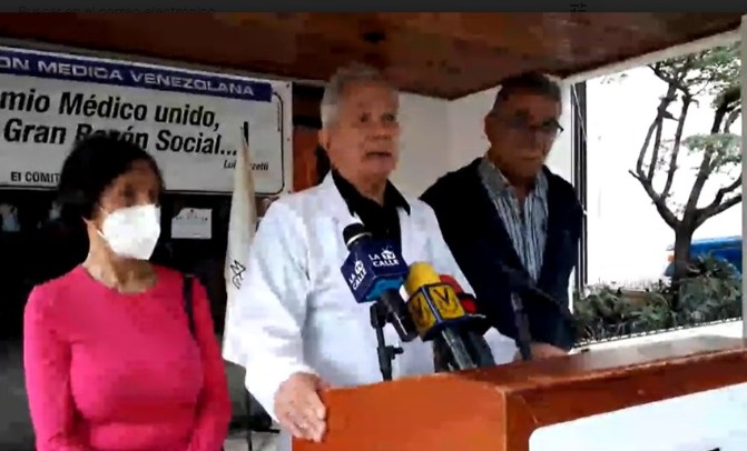 Médicos piden a Maduro reunión urgente con el gremio de la salud